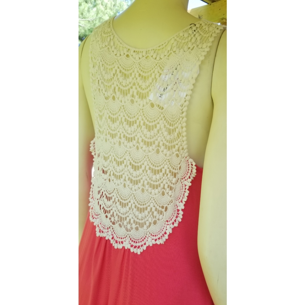 Knit Dress W/ Crochet Back Detail, Sleeveless - Picture 13 of 14